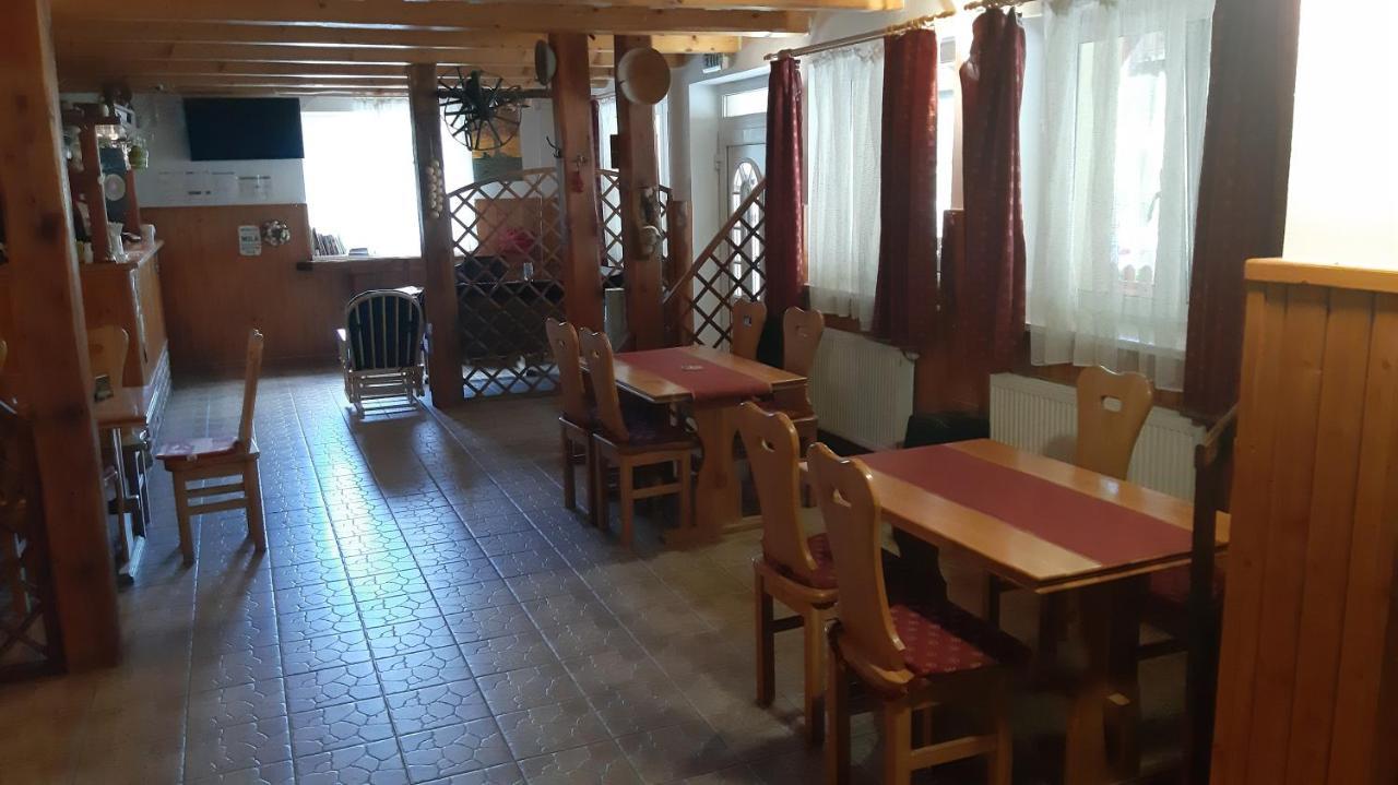 Penzion Pri Studnicke Omastina Zewnętrze zdjęcie