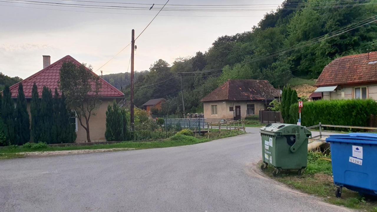 Penzion Pri Studnicke Omastina Zewnętrze zdjęcie